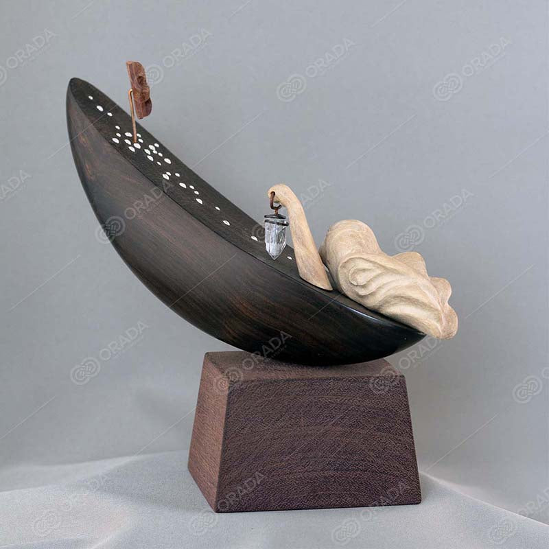 Miyo rising to heaven